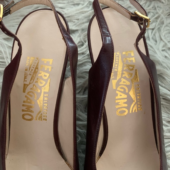 Salvatore Ferragamo Bow Toe Sling-back Heels - Picture 6 of 7